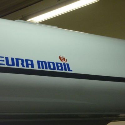 Wohnmobilansicht nach der Lackierung