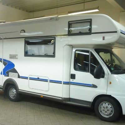 Wohnmobilansicht nach der Lackierung
